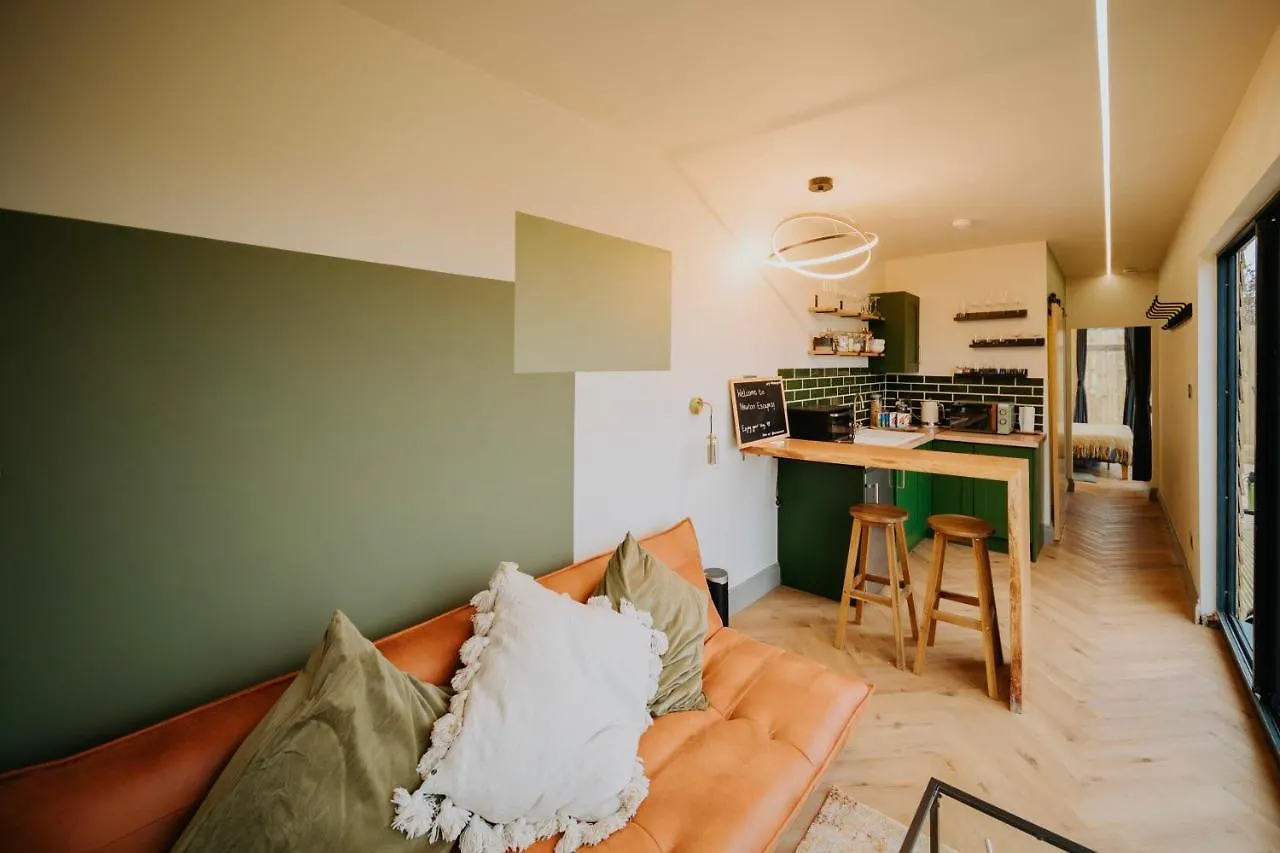 Stunning Converted Luxury Container Villa Bath 0*,